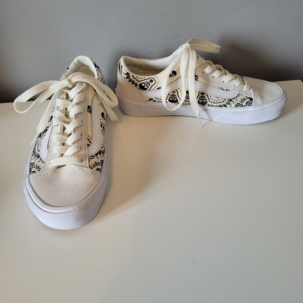 Vans Style 36 In Bandana, BNWT, Size 5